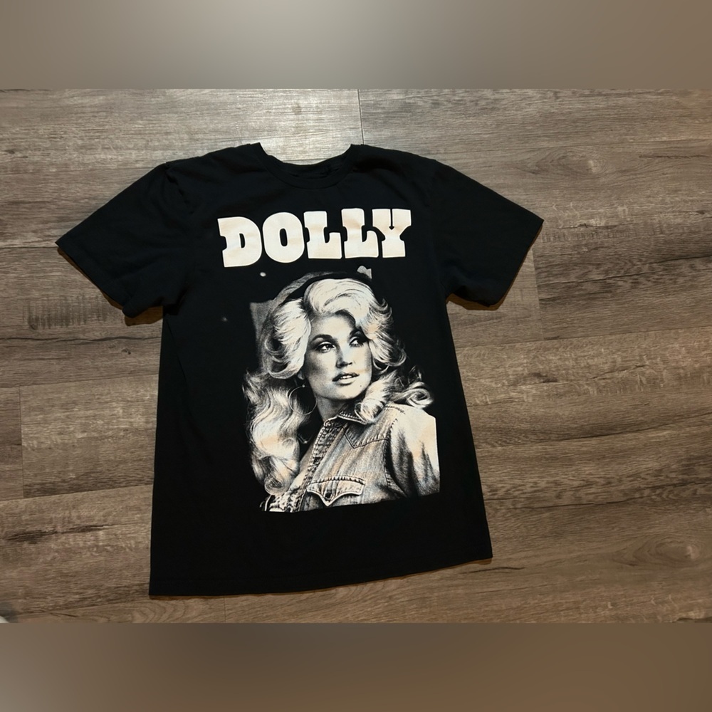 Women’s Dolly Parton TShirt S